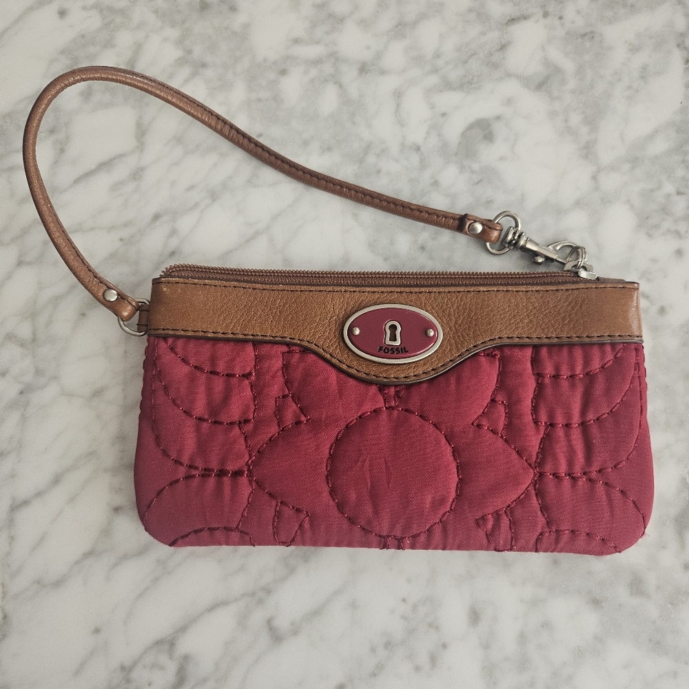 Fossil KeyPer Raspberry Quilted Cute  wallet wristlet READ